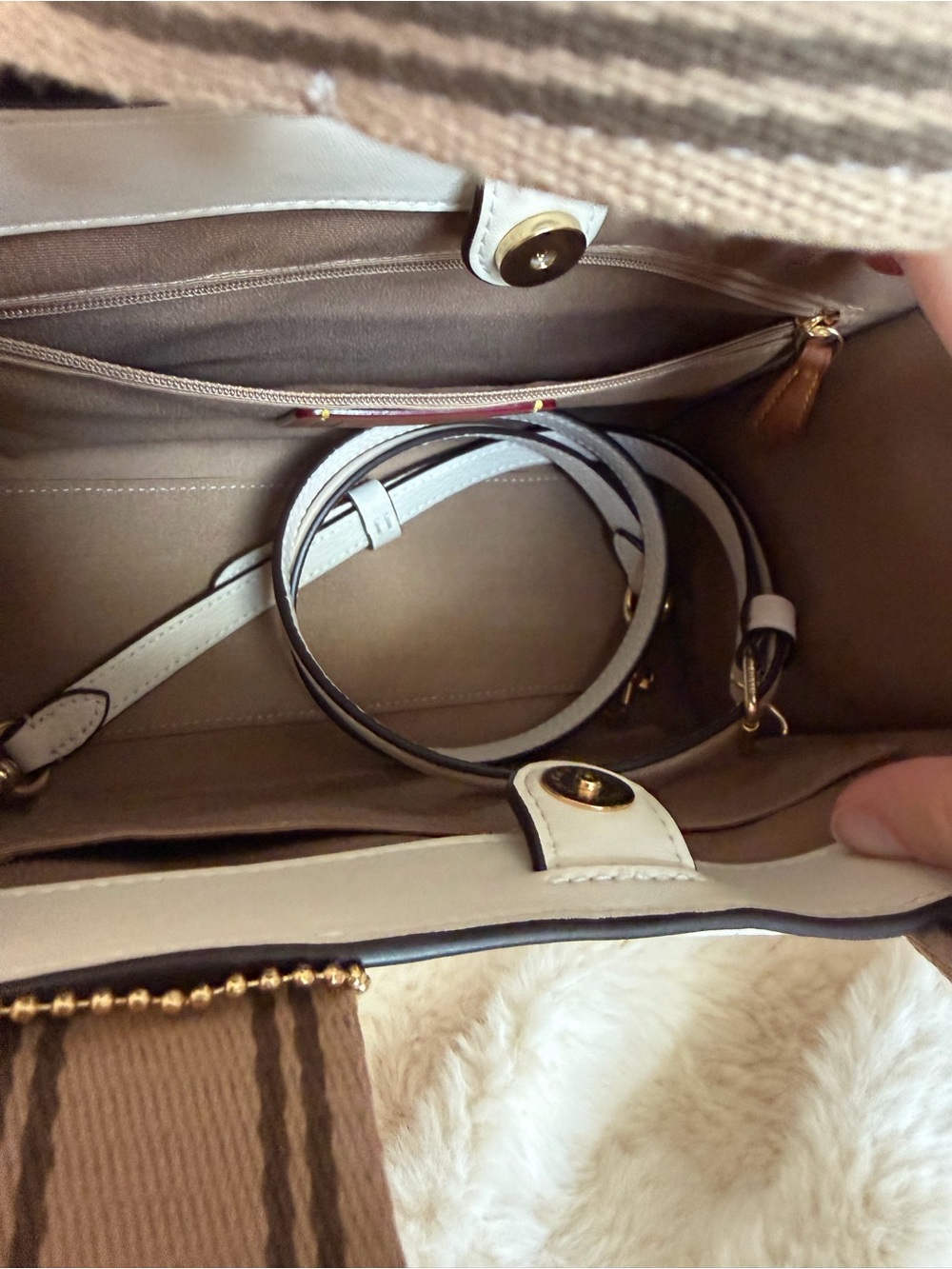 Coach Smith Tote 24 Chalk Pebbled Leather Crossbody CZ414 Ivory Brown Strap - Picture 6 of 9